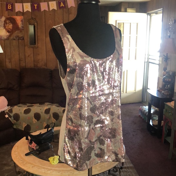 Beautiful Sequin INC International Concepts Women’s Gray Sparkly Blouse - Picture 3 of 6